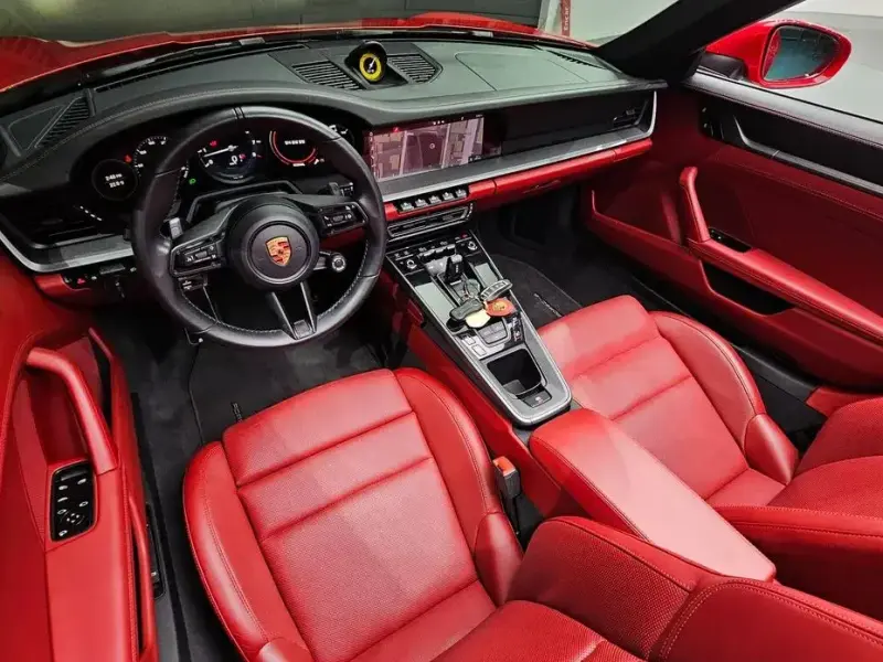 2020 Porsche 911 с пробегом 27 027 км