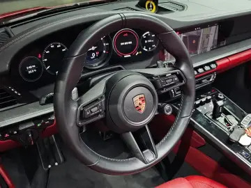 2020 Porsche 911 с пробегом 27 027 км