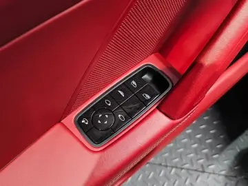 2020 Porsche 911 с пробегом 27 027 км