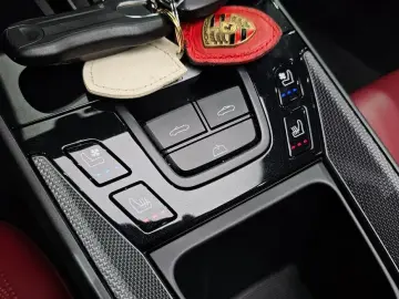 2020 Porsche 911 с пробегом 27 027 км