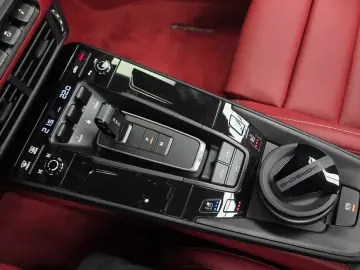 2025 Porsche 911 с пробегом 1 299 км