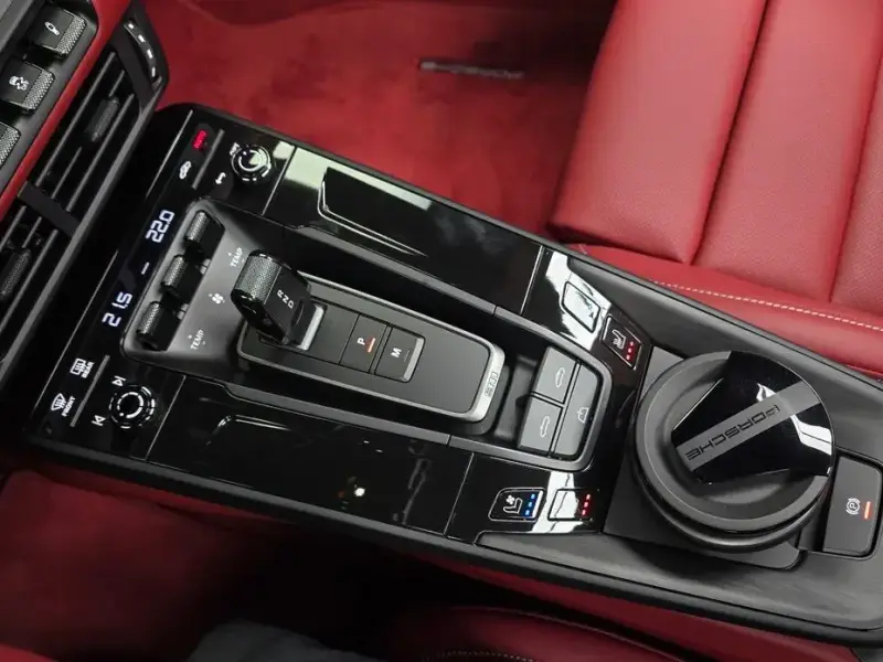 2025 Porsche 911 с пробегом 1 299 км