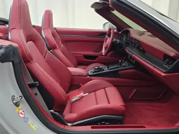 2025 Porsche 911 с пробегом 1 299 км