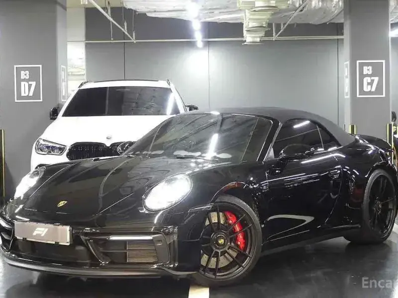2023 Porsche 911 с пробегом 6 600 км