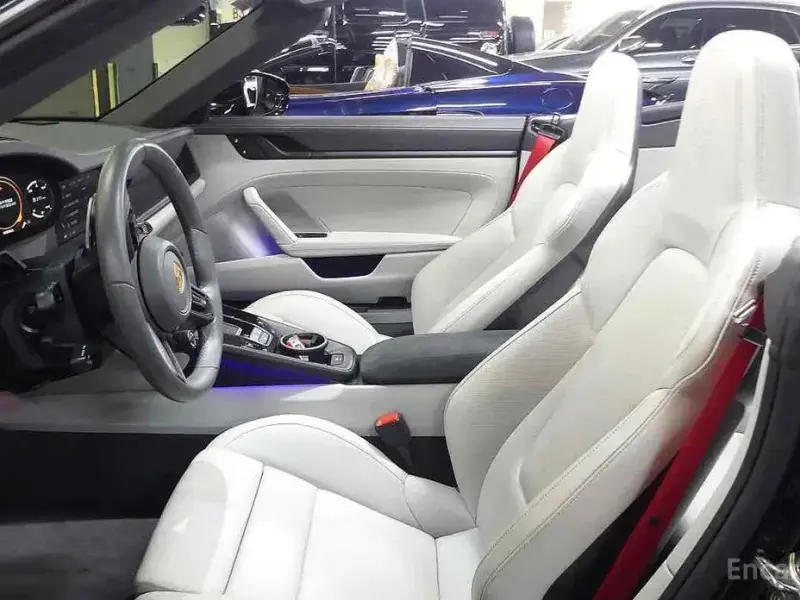 2023 Porsche 911 с пробегом 6 600 км
