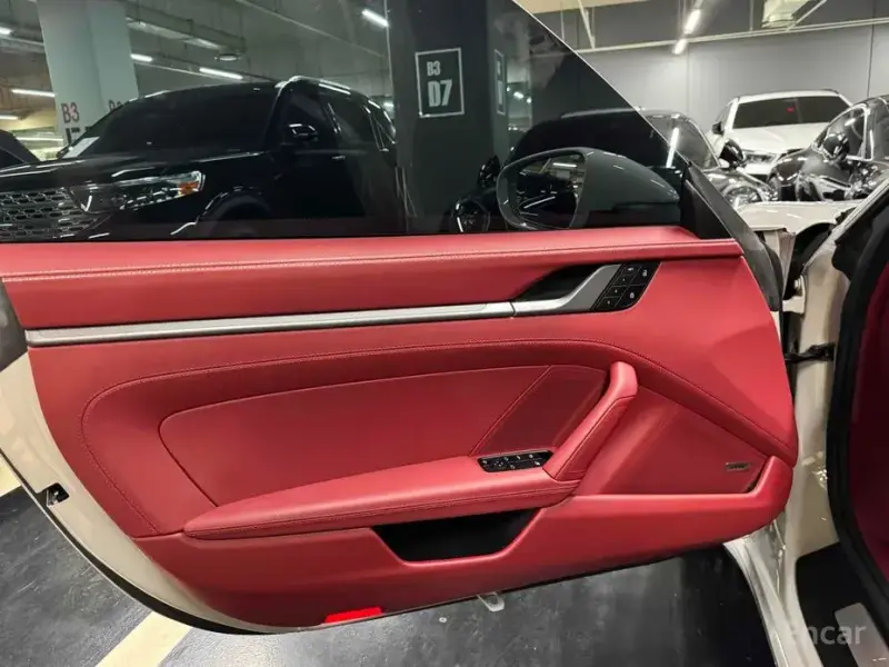 2024 Porsche 911 с пробегом 5 200 км