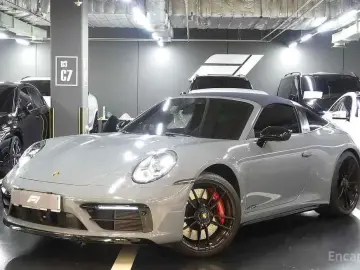 2023 Porsche 911 с пробегом 12 000 км