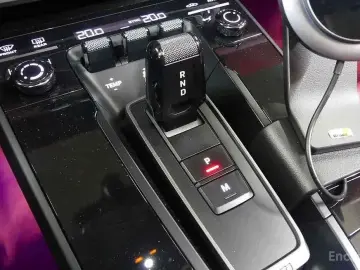 2023 Porsche 911 с пробегом 12 000 км