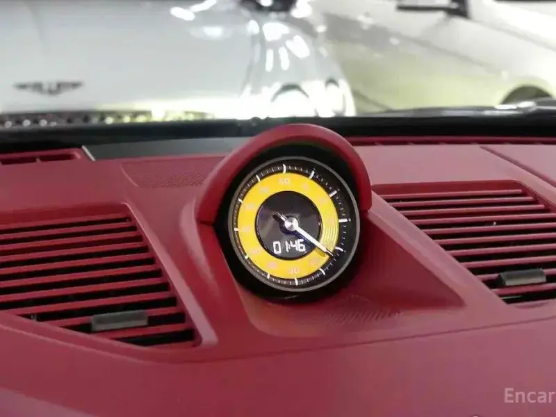 2023 Porsche 911 с пробегом 12 000 км