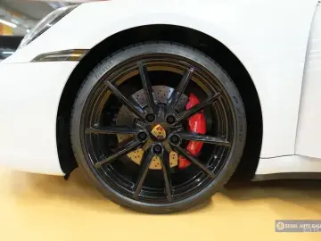 2020 Porsche 911 с пробегом 41 700 км