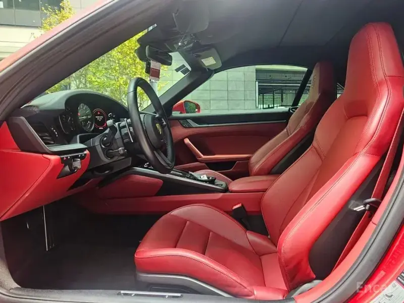 2023 Porsche 911 с пробегом 19 724 км