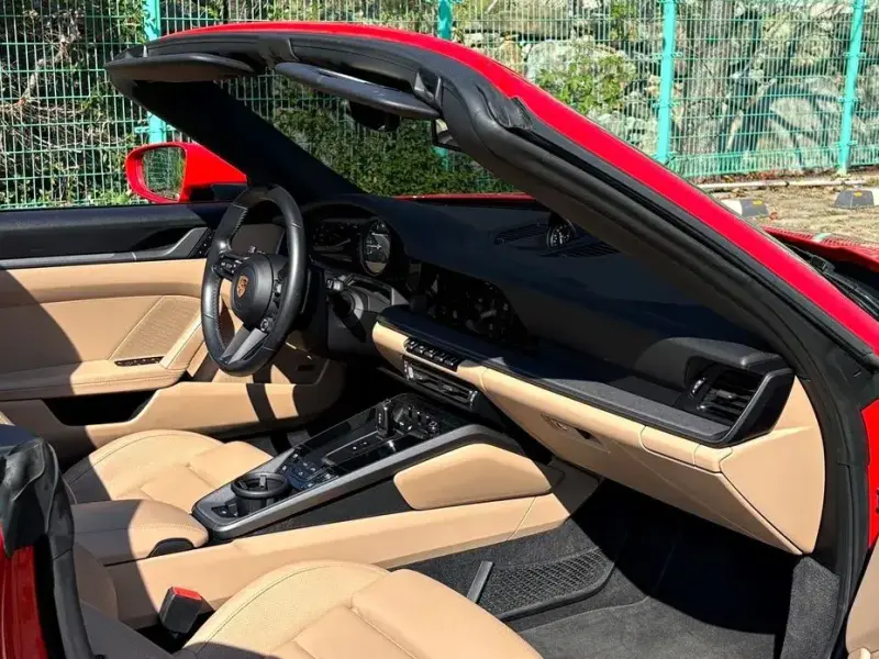 2022 Porsche 911 с пробегом 40 300 км