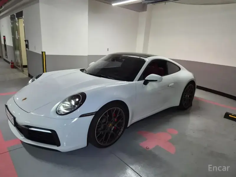 2021 Porsche 911 с пробегом 53 000 км