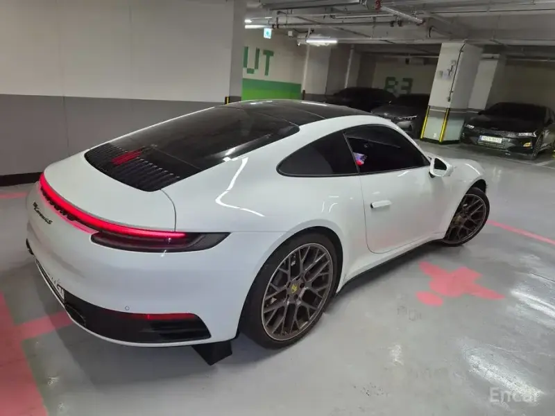 2021 Porsche 911 с пробегом 53 000 км
