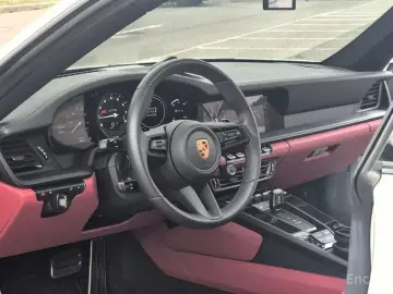 2022 Porsche 911 с пробегом 14 000 км