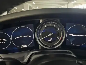 2020 Porsche 911 с пробегом 50 000 км