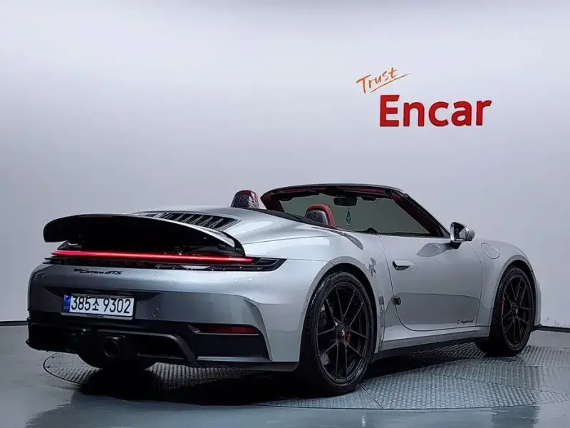 2025 Porsche 911 с пробегом 7 658 км