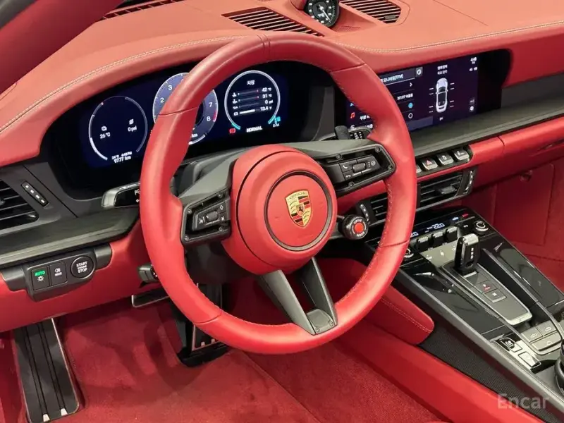 2025 Porsche 911 с пробегом 9 777 км