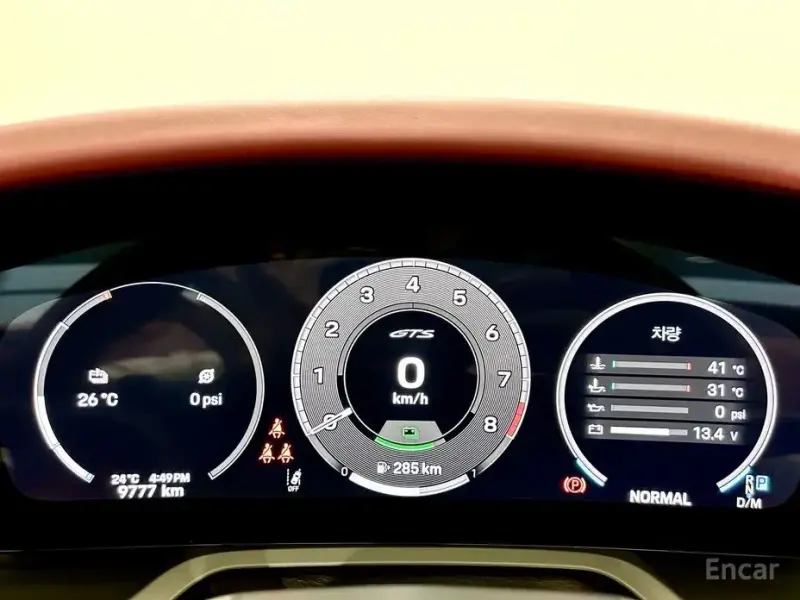 2025 Porsche 911 с пробегом 9 777 км