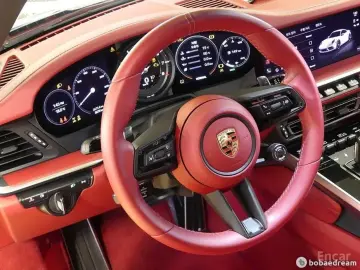 2023 Porsche 911 с пробегом 2 700 км