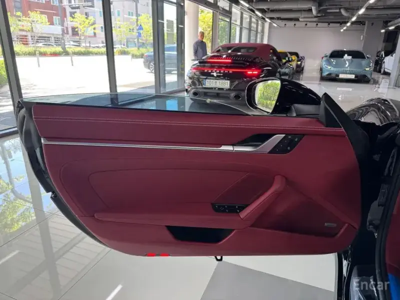2025 Porsche 911 с пробегом 4 902 км