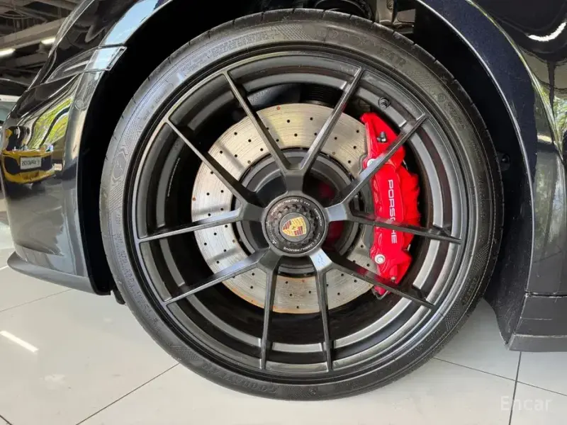 2025 Porsche 911 с пробегом 4 902 км