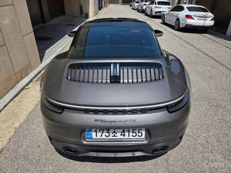 2024 Porsche 911 с пробегом 17 000 км