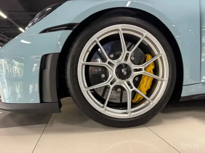 2025 Porsche 911 с пробегом 118 км