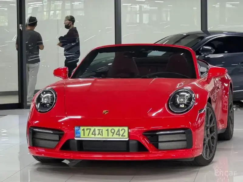 2024 Porsche 911 с пробегом 2 000 км