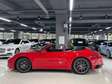 2024 Porsche 911 с пробегом 2 000 км