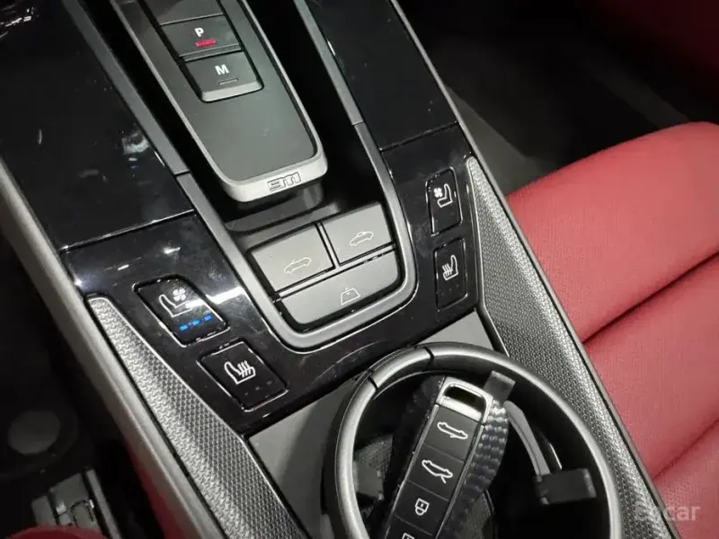 2024 Porsche 911 с пробегом 2 000 км