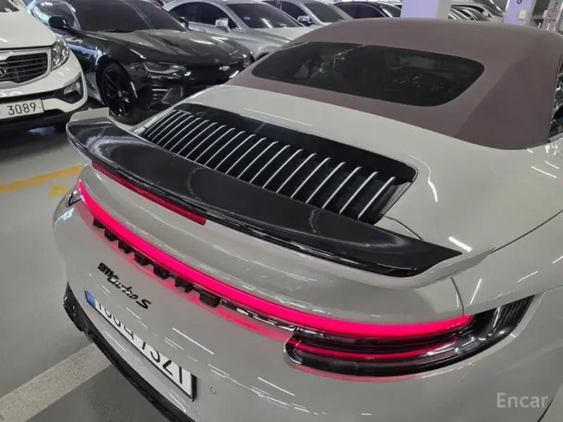 2023 Porsche 911 с пробегом 14 987 км