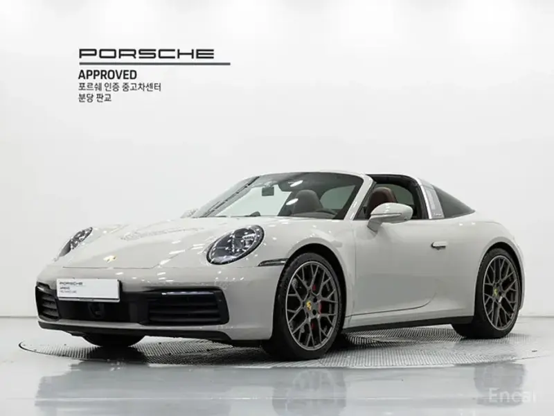 2024 Porsche 911 с пробегом 18 250 км