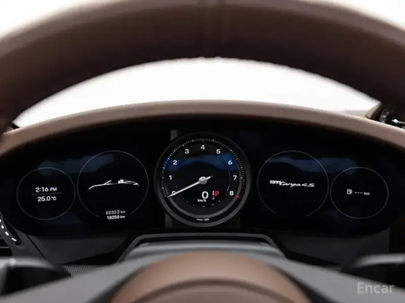 2024 Porsche 911 с пробегом 18 250 км