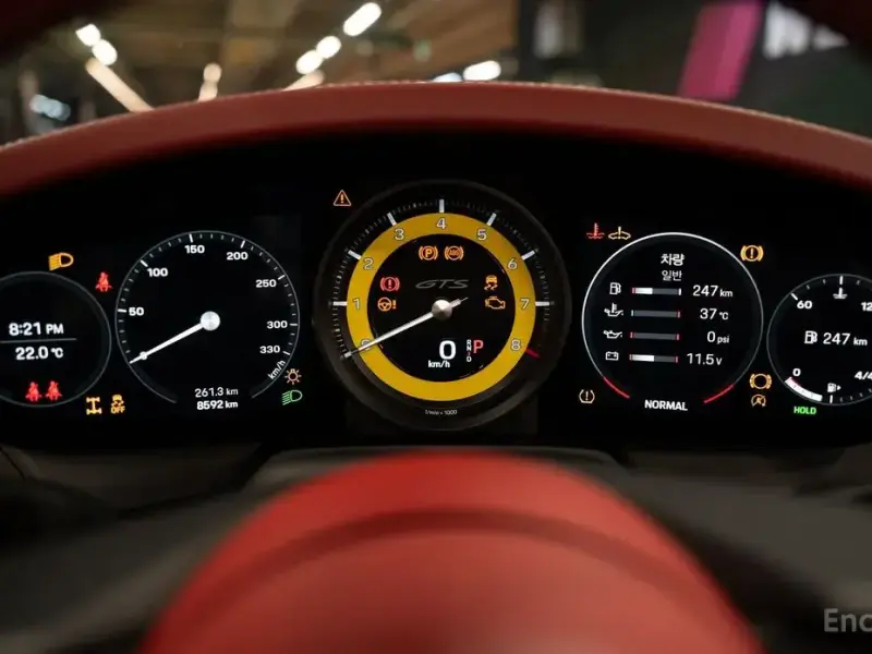 2023 Porsche 911 с пробегом 9 000 км