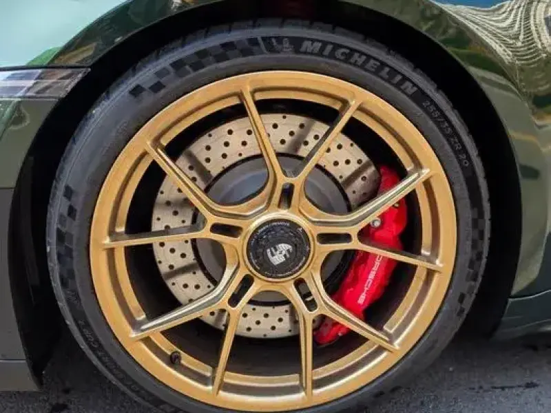 2026 Porsche 911 с пробегом 600 км