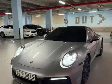 2020 Porsche 911 с пробегом 13 200 км