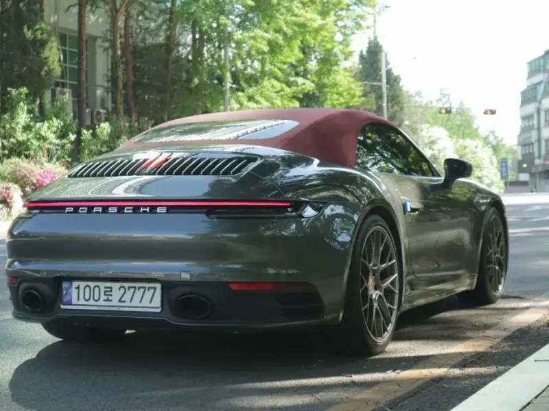 2021 Porsche 911 с пробегом 23 700 км