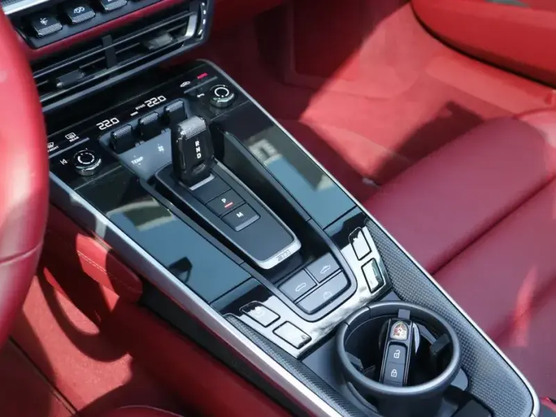 2021 Porsche 911 с пробегом 23 700 км