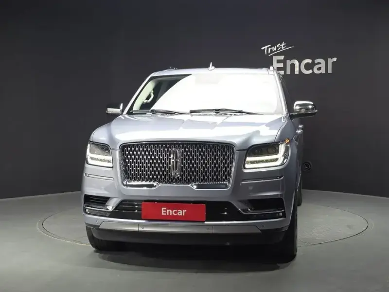2021 Lincoln Navigator с пробегом 61 908 км
