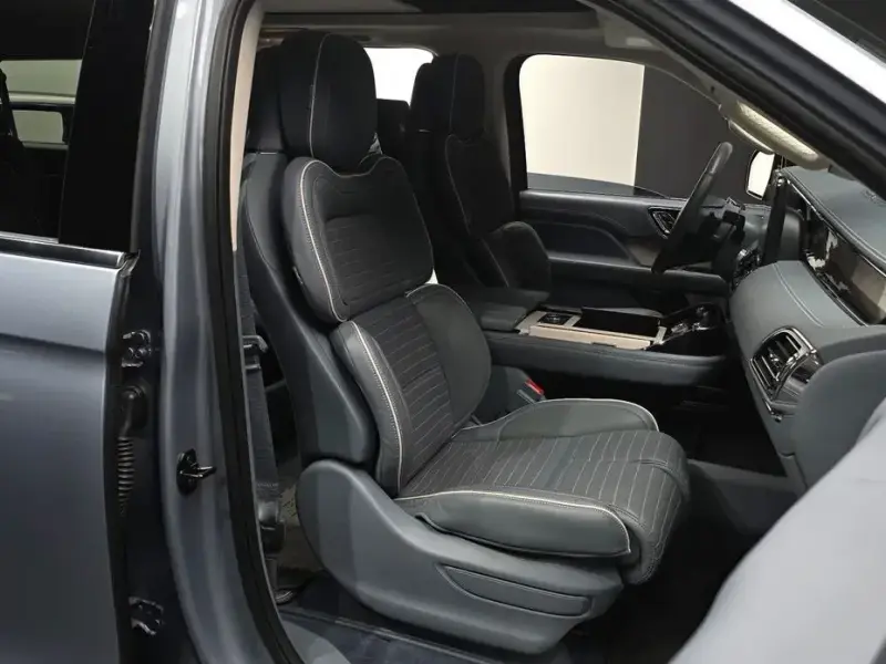 2021 Lincoln Navigator с пробегом 61 908 км