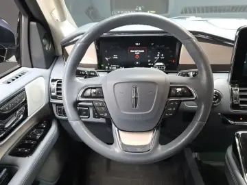 2021 Lincoln Navigator с пробегом 61 908 км
