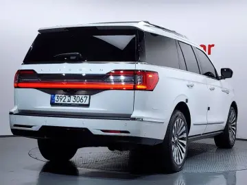 2021 Lincoln Navigator с пробегом 43 973 км