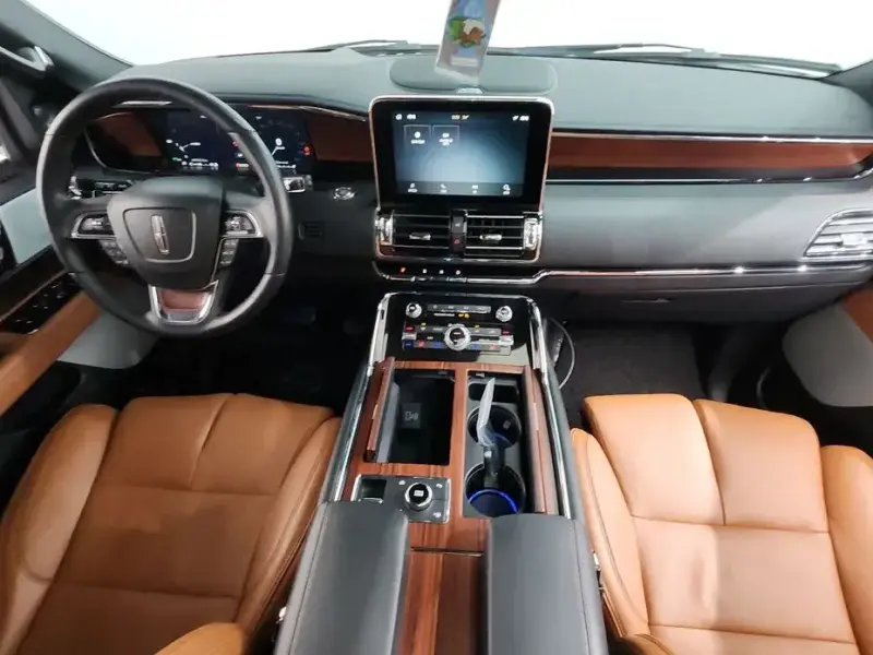 2021 Lincoln Navigator с пробегом 43 973 км