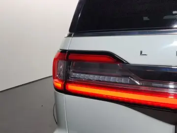 2021 Lincoln Navigator с пробегом 43 973 км