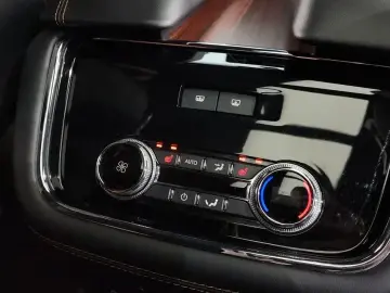 2021 Lincoln Navigator с пробегом 43 973 км