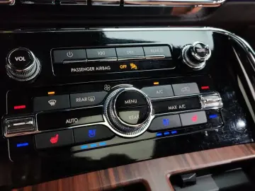 2021 Lincoln Navigator с пробегом 43 973 км