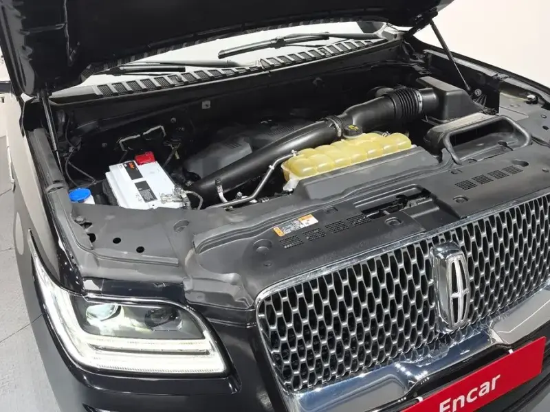 2021 Lincoln Navigator с пробегом 86 363 км