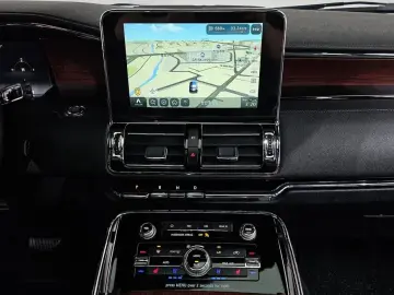 2021 Lincoln Navigator с пробегом 109 006 км