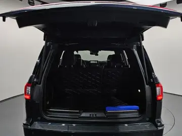 2021 Lincoln Navigator с пробегом 109 006 км